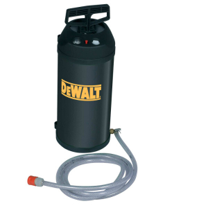DeWalt D215824 Vodní pumpa ( čerpadlo ) 10 litrů